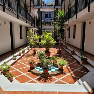 https://rincon-de-la-estrella-triana.es-andalucia.com
